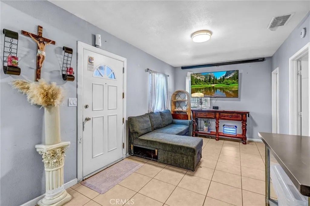 Photo of 10515 Firmona Ave, Lennox, CA 90304 (MLS # DW25273649)