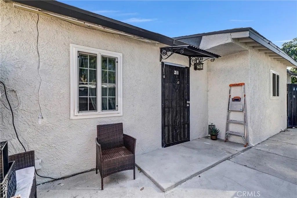 Photo of 10515 Firmona Ave, Lennox, CA 90304 (MLS # DW25273649)