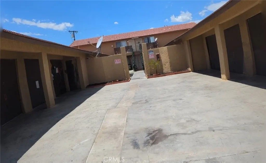 Photo of 13405 Ocotillo Road, Desert Hot Springs, CA 92240 (MLS # SW25109855)