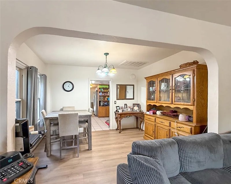 637 W 6th