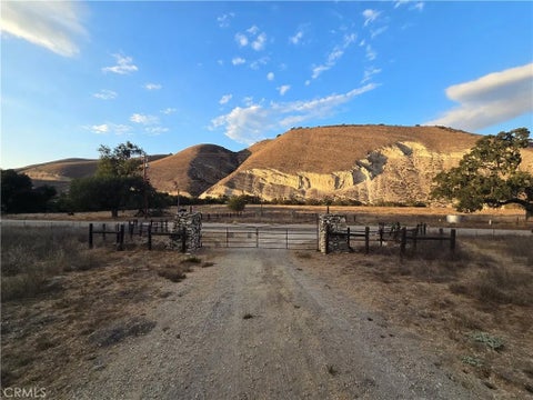 Tiny photo for 61446 Vista Rd, Bradley, CA 93426 (MLS # NS26215368)