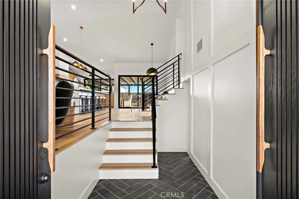 Photo of 33142 Sea Lion Dr, Dana Point, CA 92629 (MLS # LG26018511)