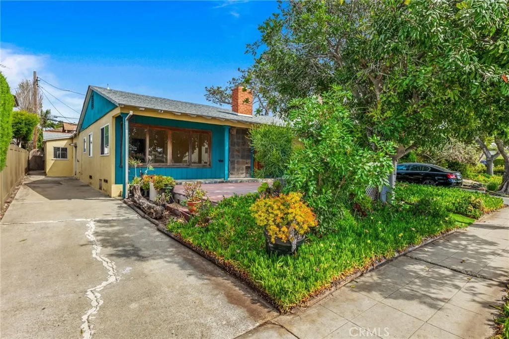 820 Law Street
