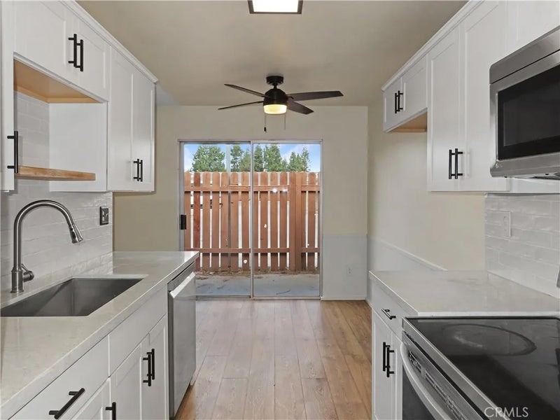 4723 Jackson Street 31