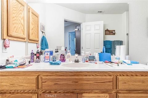 Tiny photo for 14666 Cool Glen, Helendale, CA 92342 (MLS # HD25252336)