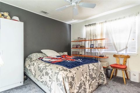 Tiny photo for 14666 Cool Glen, Helendale, CA 92342 (MLS # HD25252336)