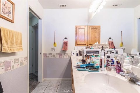 Tiny photo for 14666 Cool Glen, Helendale, CA 92342 (MLS # HD25252336)