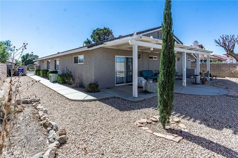Tiny photo for 14666 Cool Glen, Helendale, CA 92342 (MLS # HD25252336)