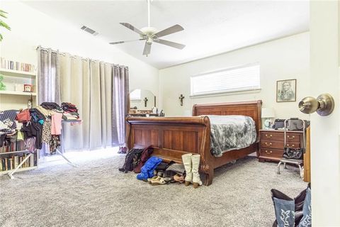 Tiny photo for 14666 Cool Glen, Helendale, CA 92342 (MLS # HD25252336)