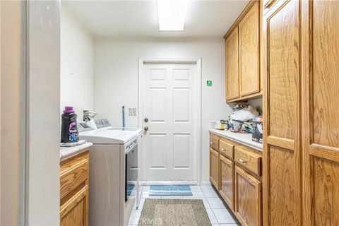 Tiny photo for 14666 Cool Glen, Helendale, CA 92342 (MLS # HD25252336)