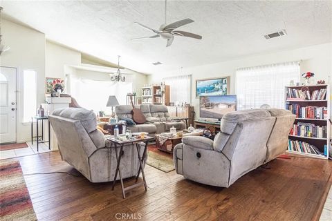 Tiny photo for 14666 Cool Glen, Helendale, CA 92342 (MLS # HD25252336)