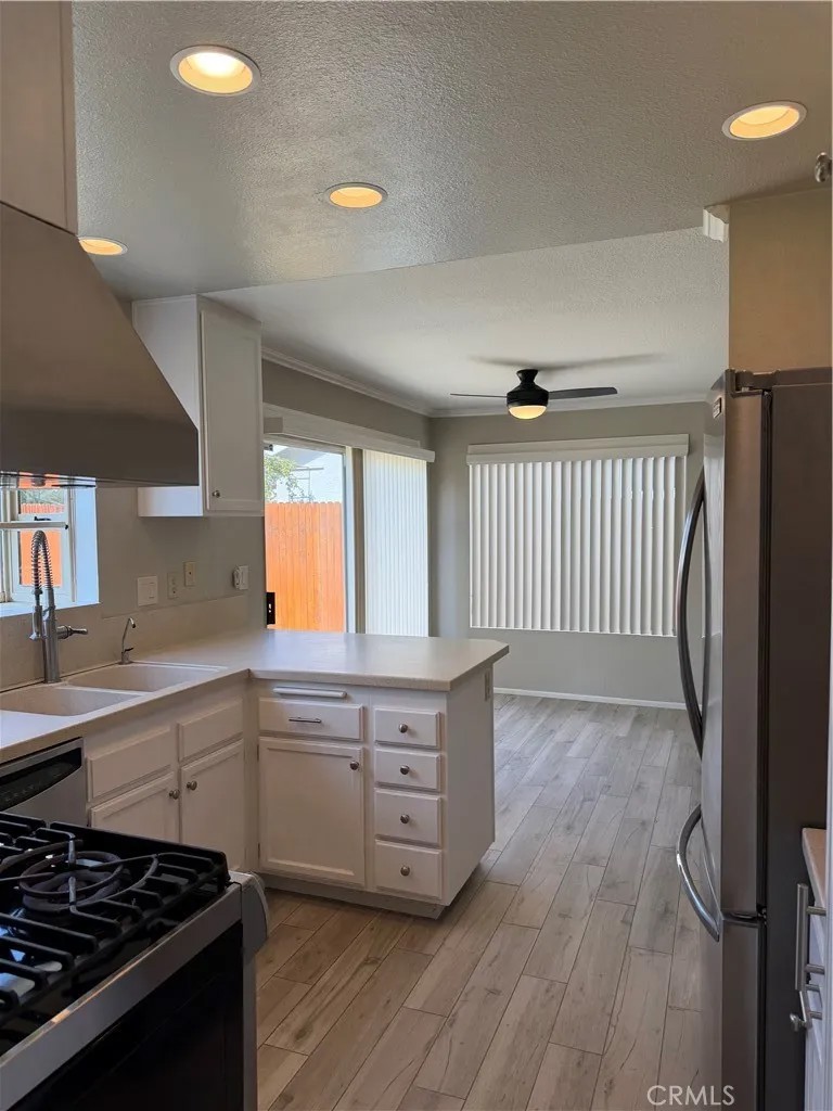 5663 Camino Deville