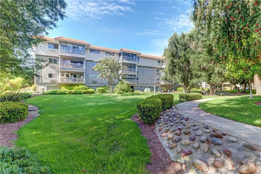 2404 Via Mariposa West 3D