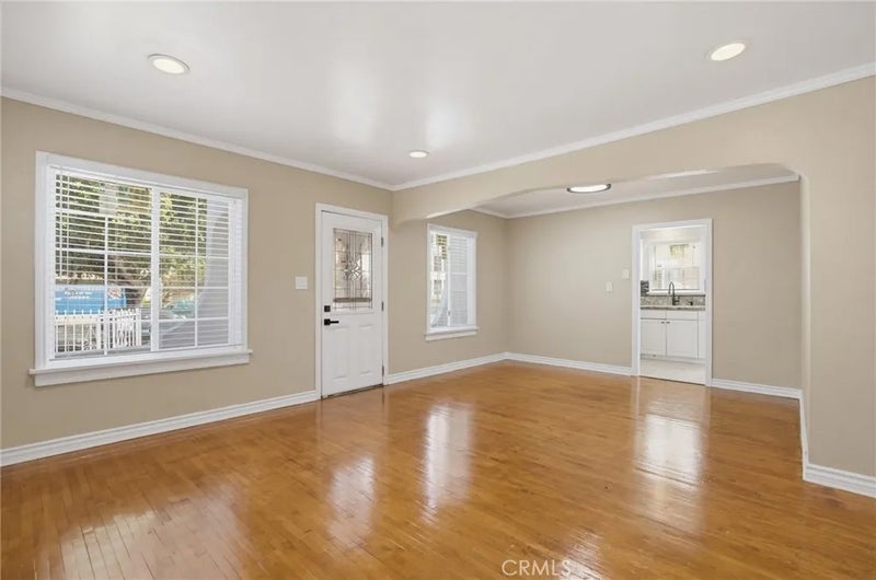428 W 98th