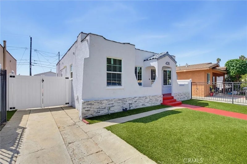 428 W 98th