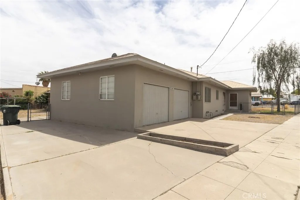 630 Acoma Street