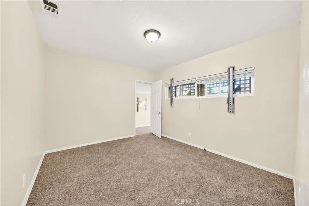 1118 S Exmoor