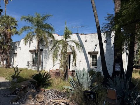 Photo of 27490 Norwood St, Highlands, CA 92346 (MLS # CV26054838)