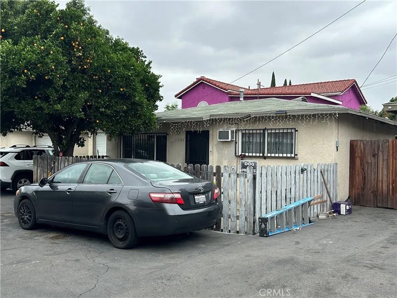 2563 Sastre Ave