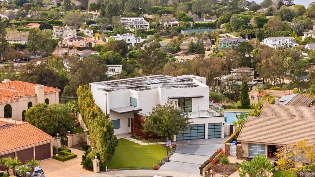 Photo of 2170 Via Nina, La Jolla, CA 92037 (MLS # PTP2601001)