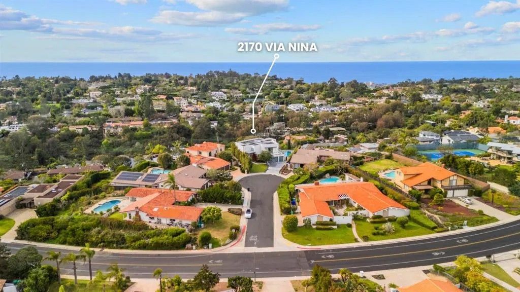 Photo of 2170 Via Nina, La Jolla, CA 92037 (MLS # PTP2601001)