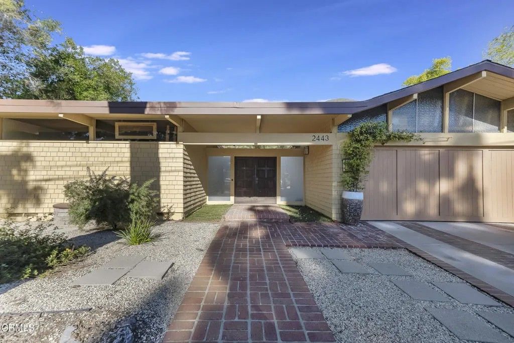 Photo of 2443 Shields Street, La Crescenta, CA 91214 (MLS # P1-25773)