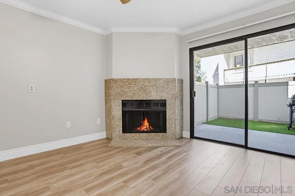 9959 Azuaga Street I101