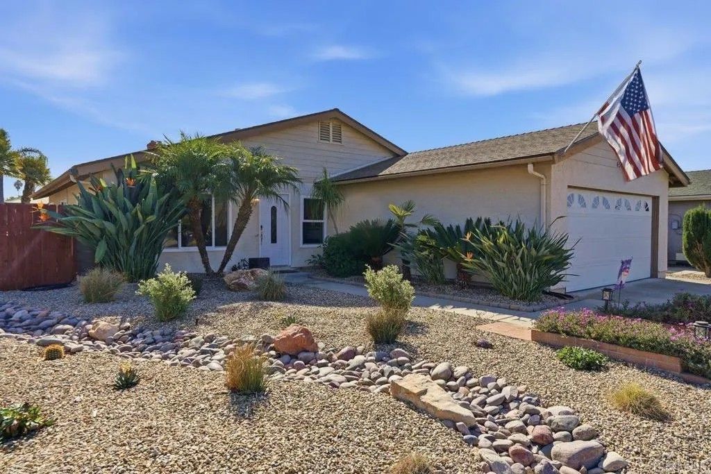 Photo of 4569 Calle Del Palo, Oceanside, CA 92057 (MLS # NDP2510717)