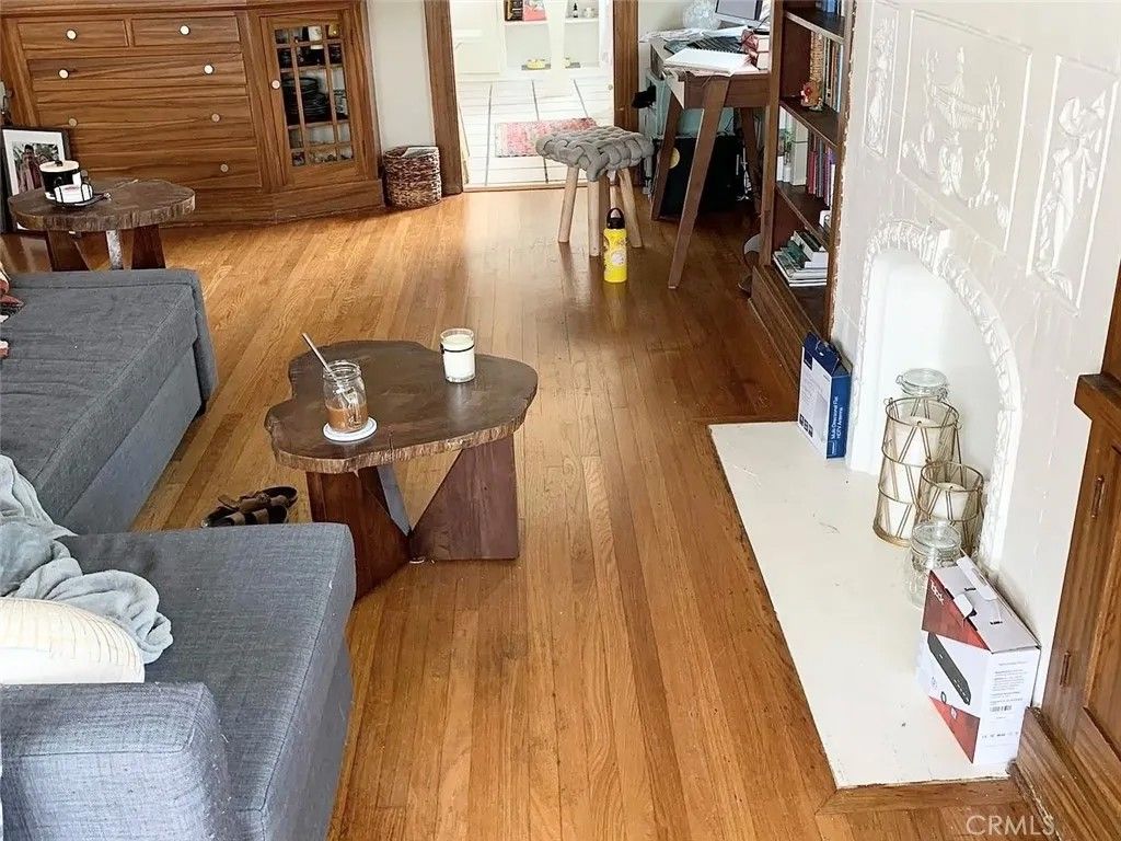 Photo of 1116 E Appleton St, Long Beach, CA 90802 (MLS # OC26049589)