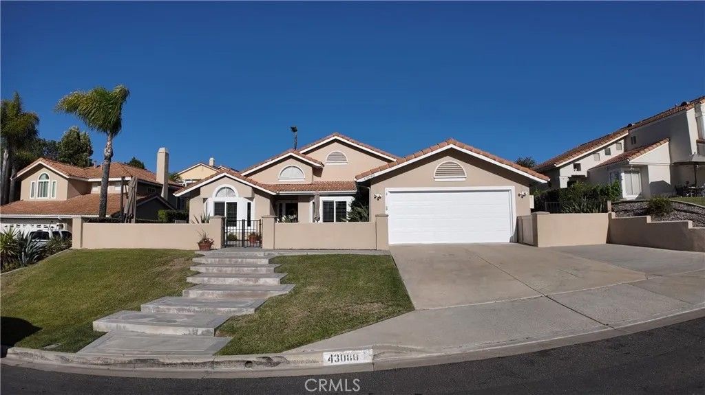 Photo of 43080 Vista Del Rancho, Temecula, CA 92592 (MLS # SW26097769)