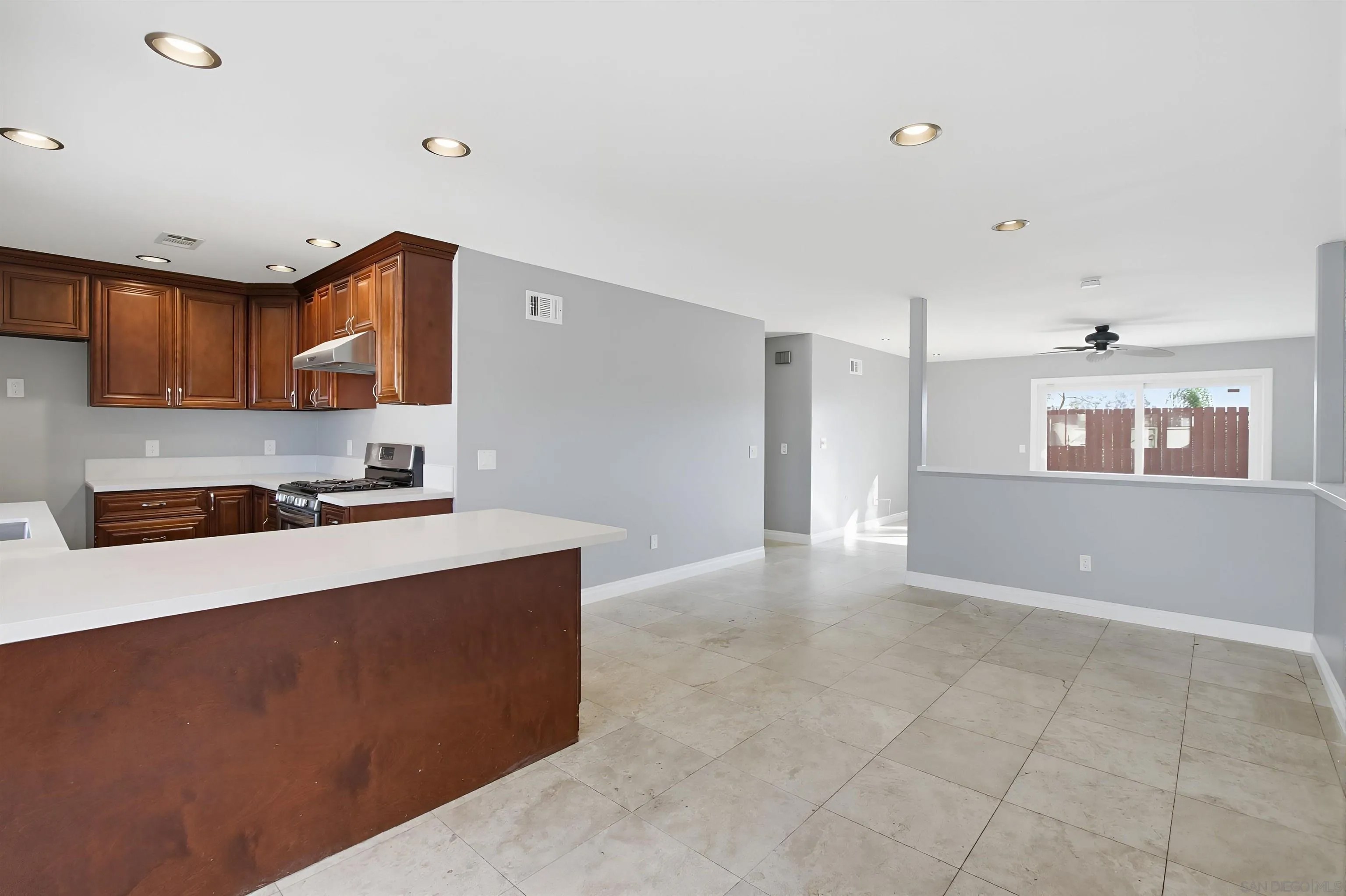 9235 Gold Coast Drive