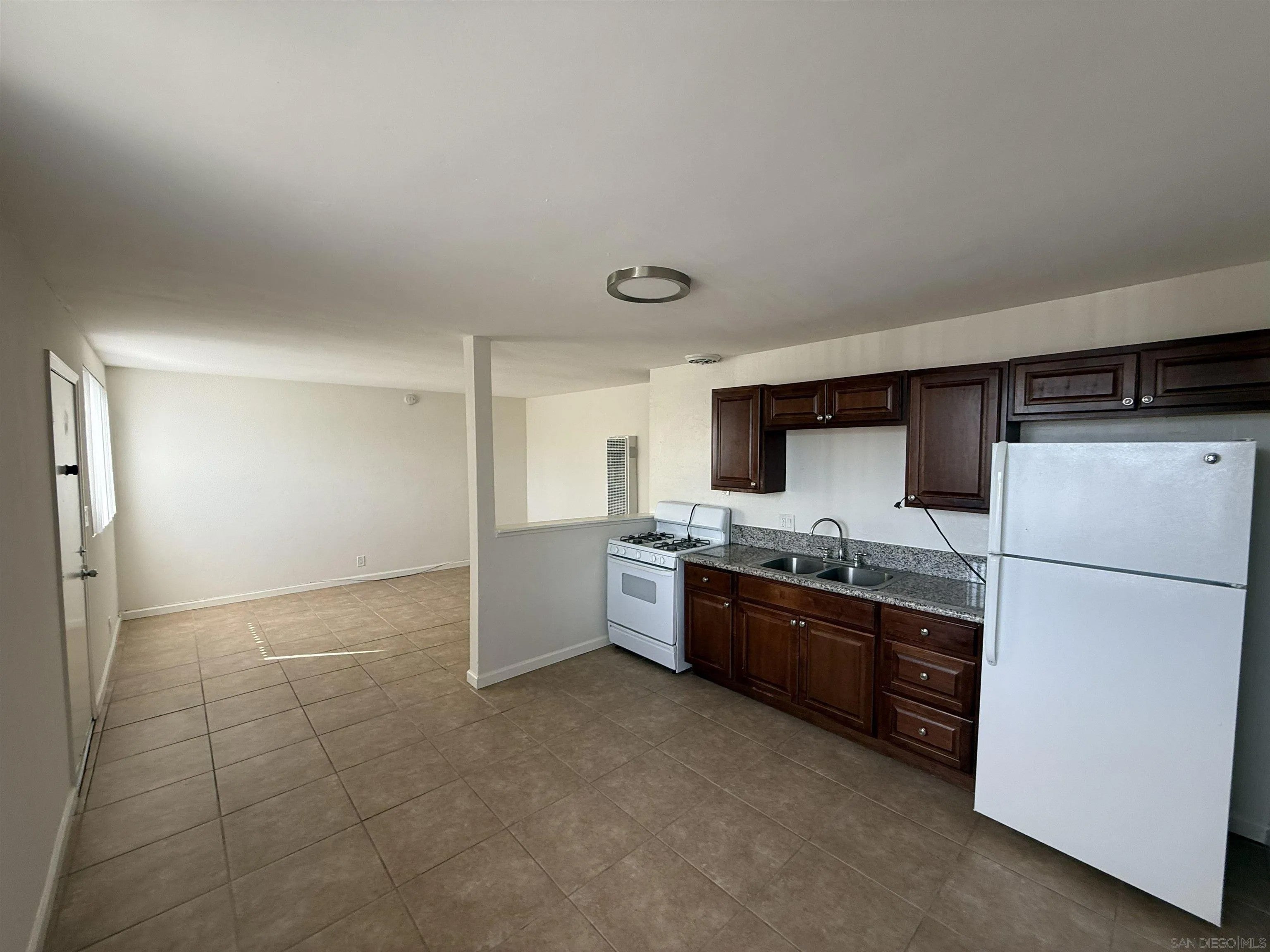 1623 E 10th St.