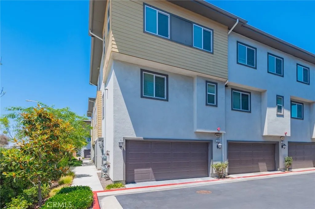 1215 Canoe Lane