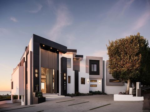 6627 Muirlands Dr La Jolla CA 92037