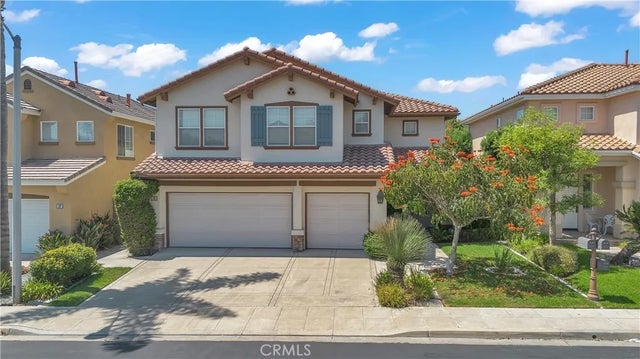 105 Silver Fox, Irvine