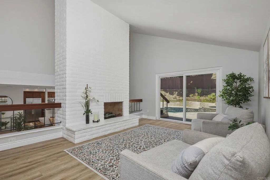 11120 FORESTVIEW Lane
