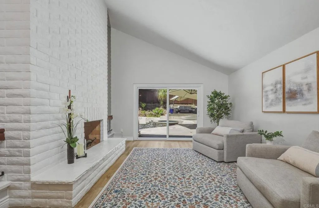 11120 FORESTVIEW Lane