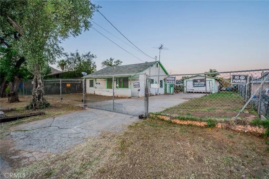 Photo of 6929 37th St, Jurupa Valley, CA 92509 (MLS # IV26056575)