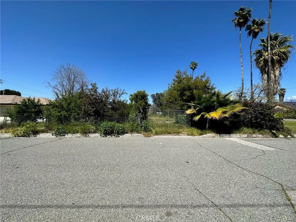 Photo of 10679 Seamont Dr, Loma Linda, CA 92354 (MLS # TR26017328)