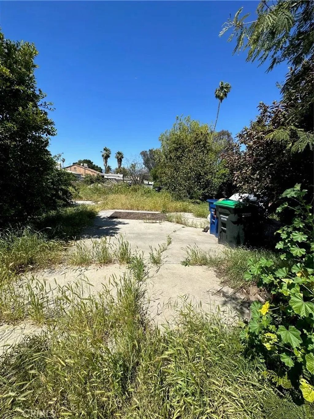 Photo of 10679 Seamont Dr, Loma Linda, CA 92354 (MLS # TR26017328)