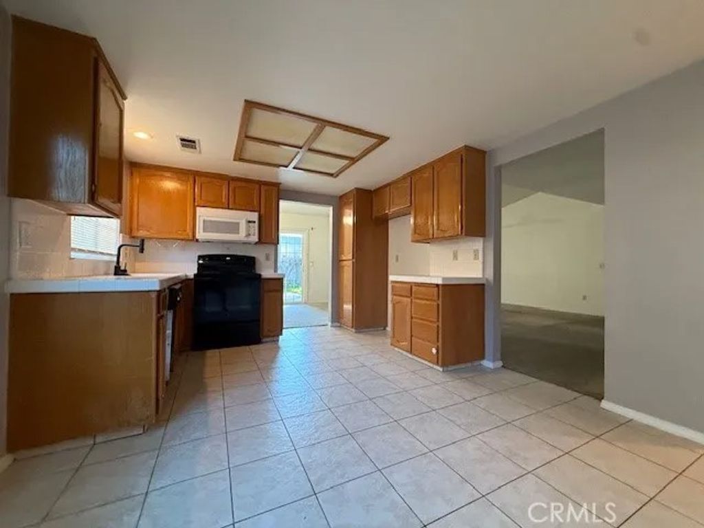 Photo of 978 Doe Court, Merced, CA 95340 (MLS # MC26017517)