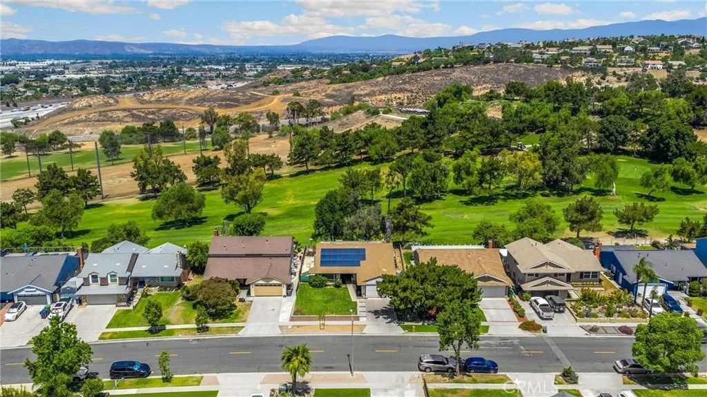 Photo of 458 Termino, Corona, CA 92879 (MLS # CV26035500)