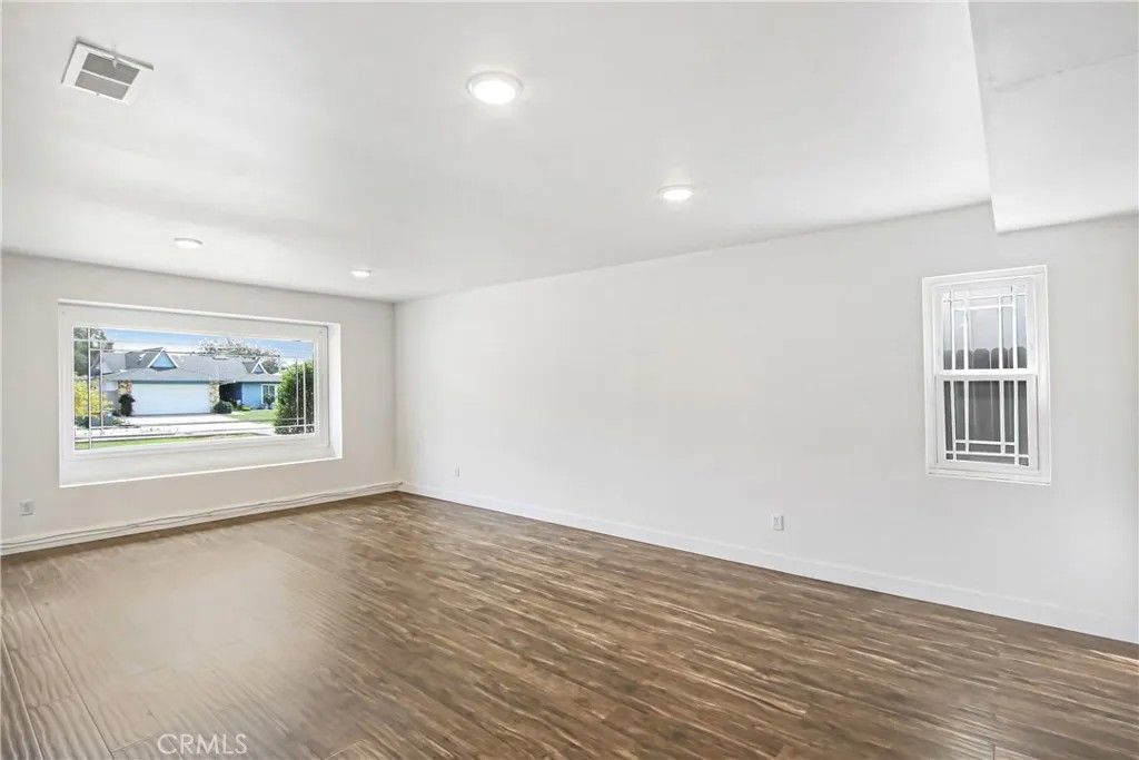 Photo of 458 Termino, Corona, CA 92879 (MLS # CV26035500)