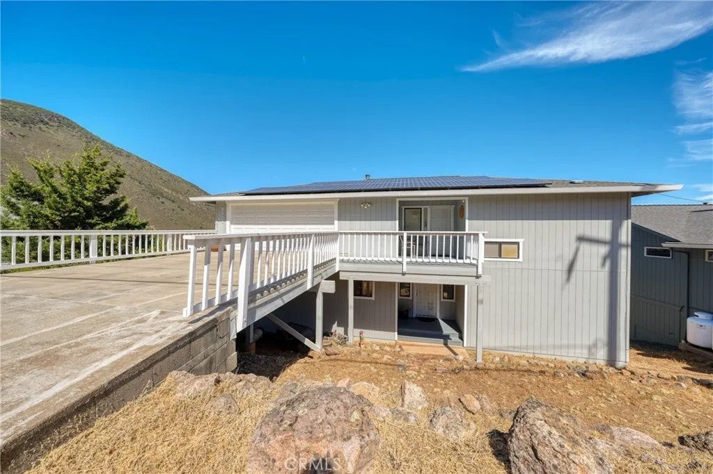 8904 Fairway Drive