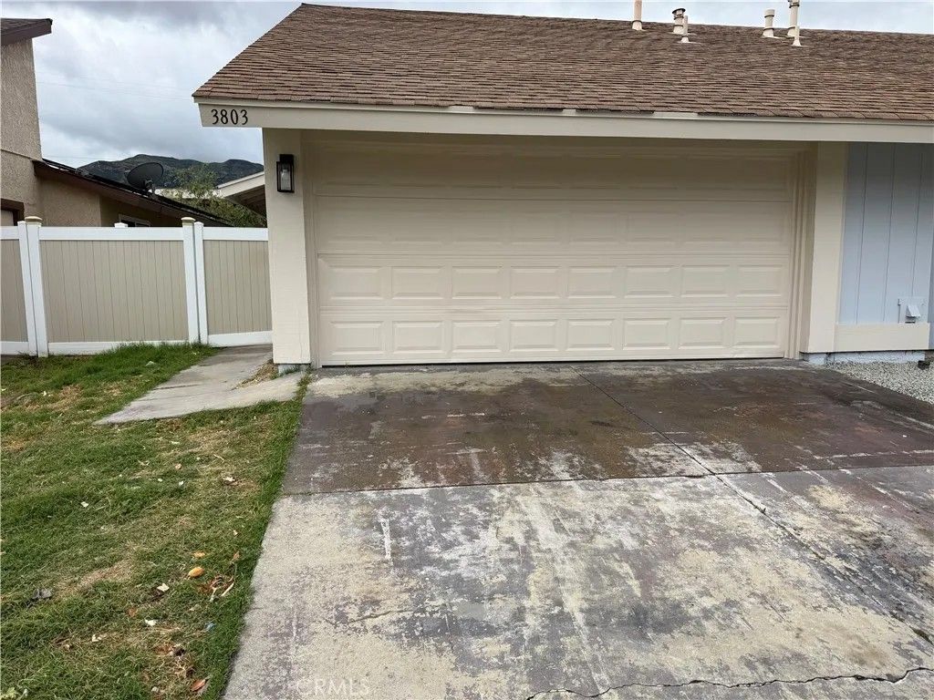 Photo of 3803 Eisenhower Dr, Lake Elsinore, CA 92530 (MLS # SW26081836)