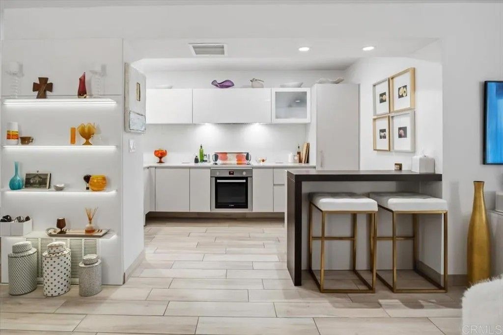 Photo of 940 Sealane Dr, Encinitas, CA 92024 (MLS # NDP2600125)