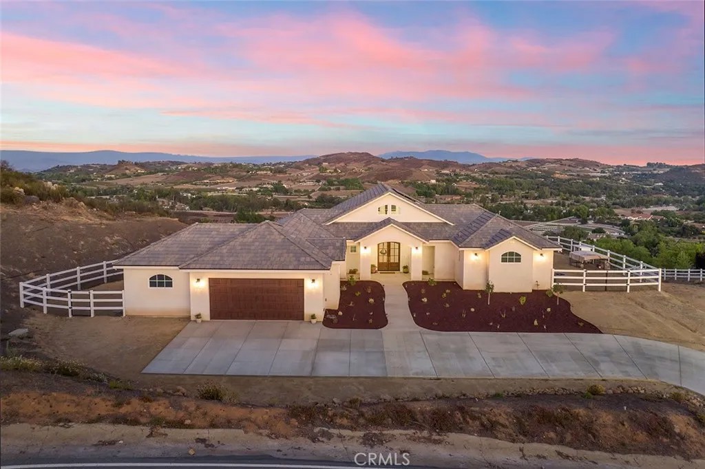 38566 Vista Del Bosque