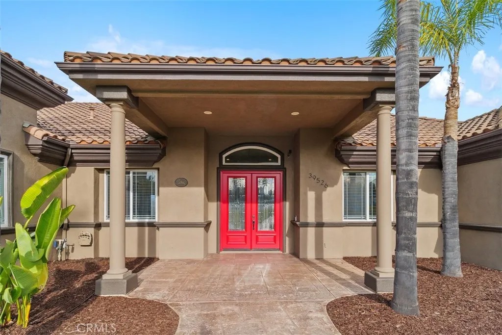 39526 Calle Cabernet