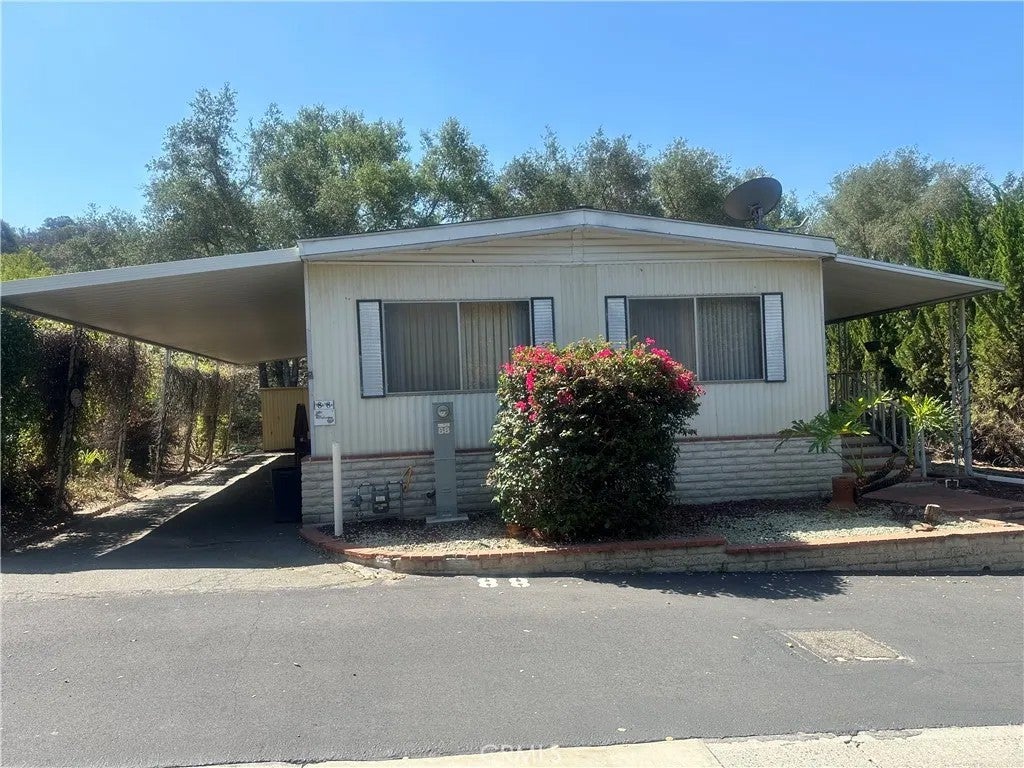 Photo of 4747 Oak Crest Road #88, Fallbrook, CA 92028 (MLS # SW26158110)
