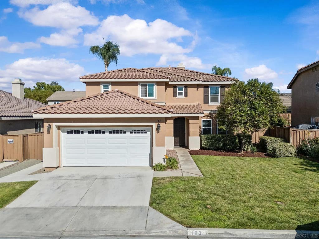 Photo of 183 La Amistad Way, Hemet, CA 92545 (MLS # 260018272)